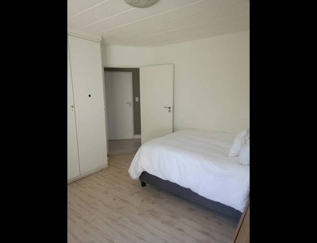 2 BEDROOM APARTMENT FOR SALE IN SANDOWN